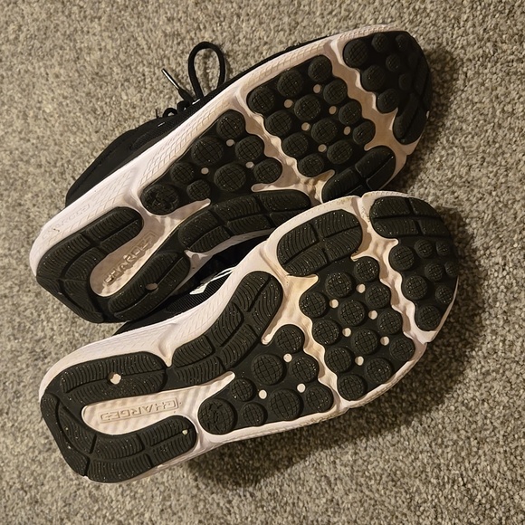 Under armour shoes size 9.5 - Picture 5 of 7